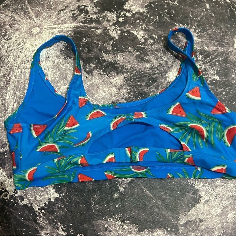 Old Navy Watermelon Blue Scoop Neck Swim Top SIZE XL - Picture 3 of 4